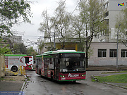 ЛАЗ-Е183А1 #3401 46-го маршрута прибывает на конечную "Станция метро "Защитников Украины"