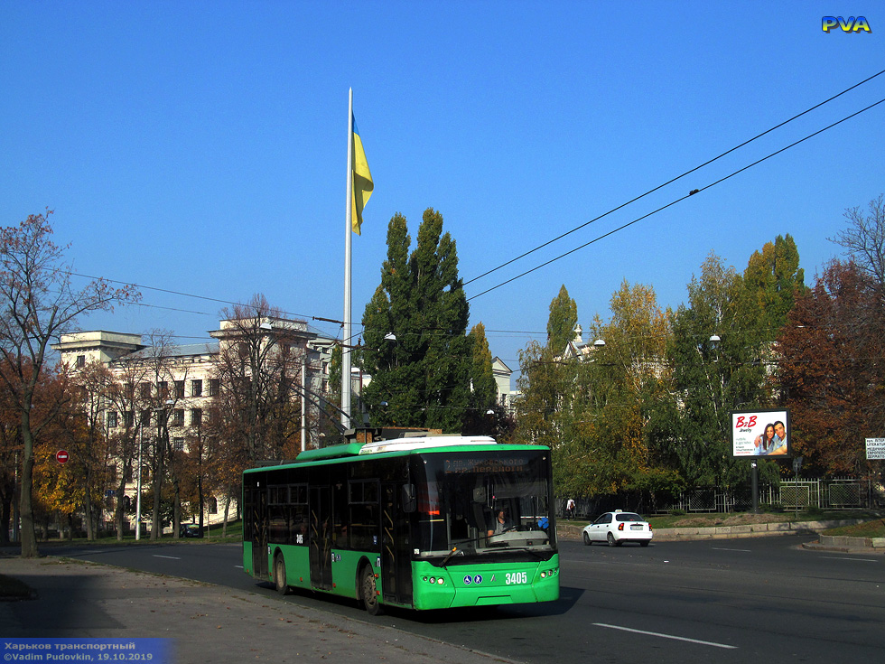 ЛАЗ-Е183А1 #3405 2-го маршрута на проспекте Независимости напротив улицы Литературной