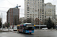 ЛАЗ-Е183А1 #3408 34-го маршрута на улице Валентиновской пересекает улицу Академика Павлова