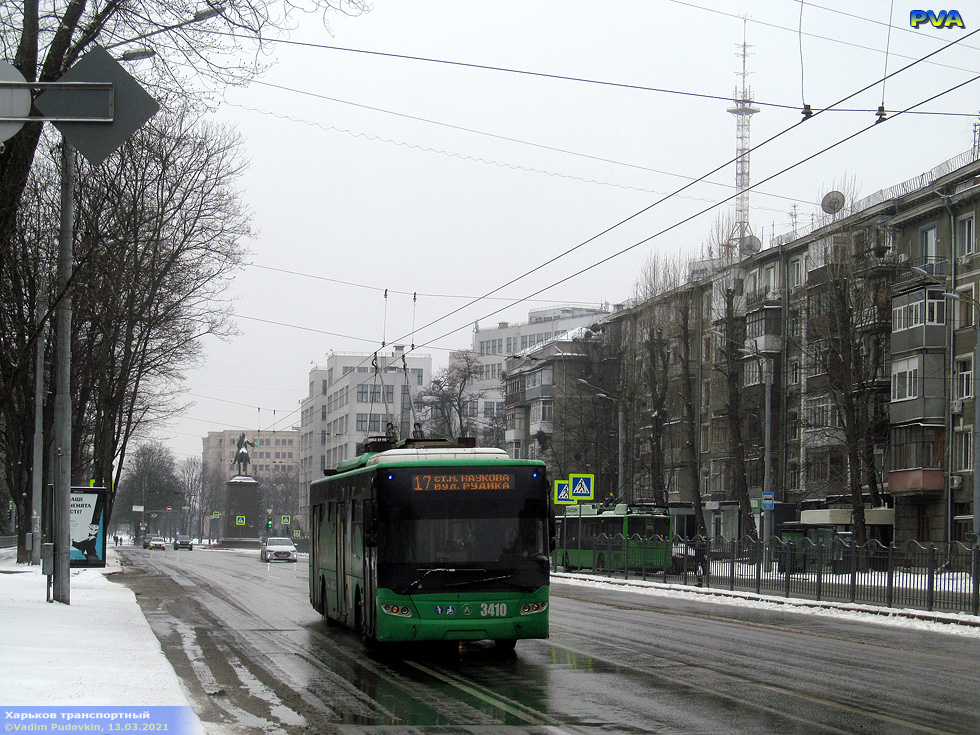 ЛАЗ-Е183А1 #3410 17-го маршрута на проспекте Науки возле улицы Данилевского