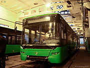 ЛАЗ-Е301D1 #2202 в производственном корпусе Троллейбусного депо №2