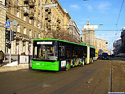 ЛАЗ-Е301D1 #2202 на площади Розы Люксембург перед поворотом на улицу Университетскую
