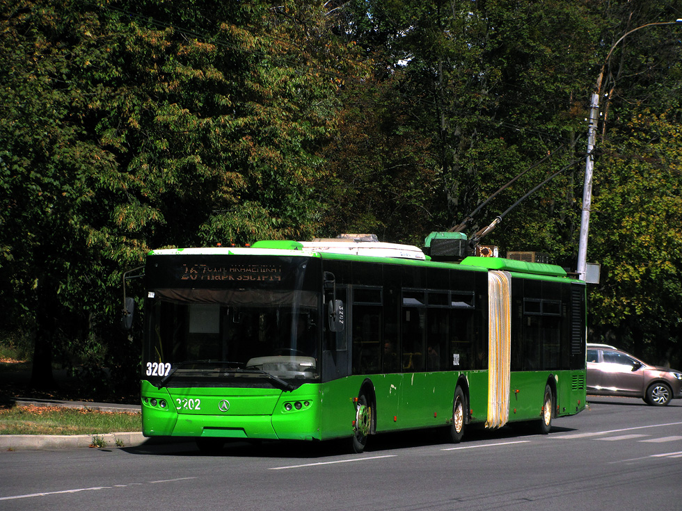 ЛАЗ-Е301D1 #3202 267-го маршрута на улице Харьковских дивизий возле Жасминового бульвара