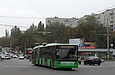 ЛАЗ-Е301D1 #3210 34-го маршрута на улице Валентиновской пересекает улицу Академика Павлова