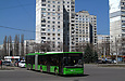 ЛАЗ-Е301D1 #3220 34-го маршрута на улице Валентиновской пересекает улицу Академика Павлова