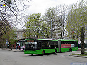 ЛАЗ-Е301D1 #3222 46-го маршрута выезжает на улицу 12-го Апреля с одноименной конечной станции