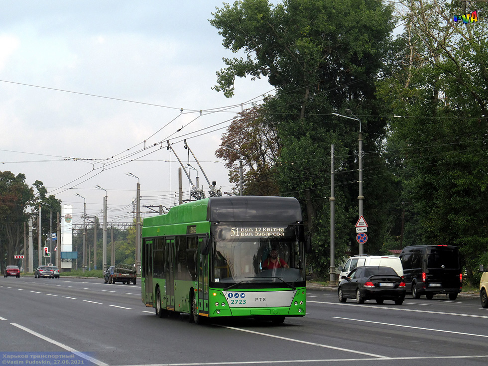 PTS-12 #2723 51-го маршрута на Московском проспекте в районе улицы 12-го Апреля