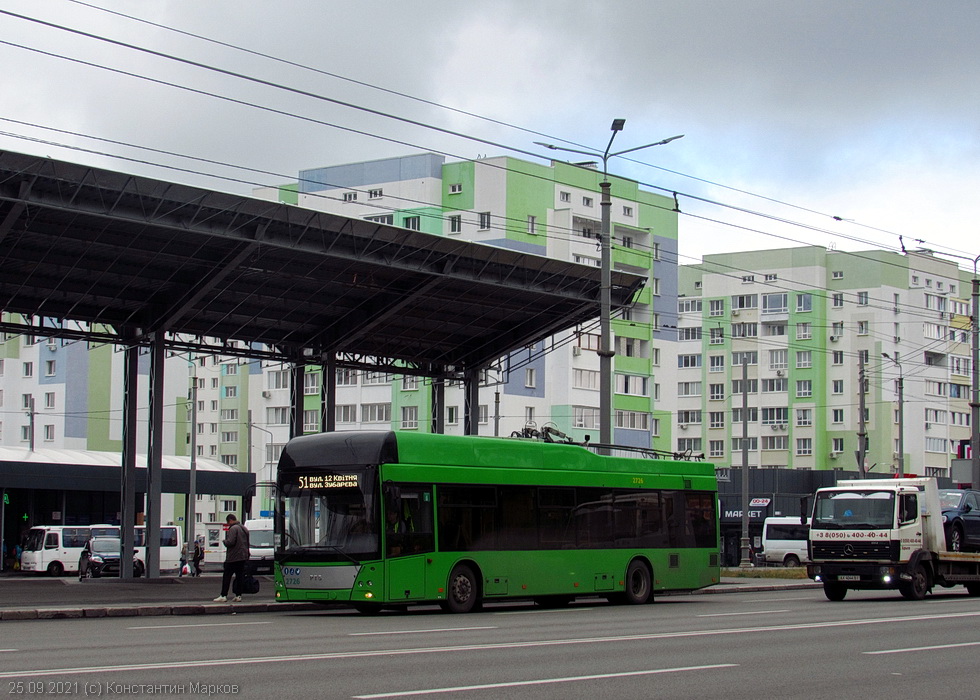 PTS 12 #2726 51-го маршрута на Московском проспекте возле автобусного терминала