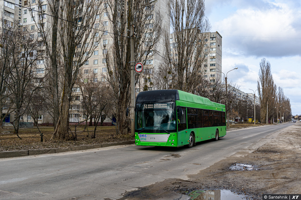 PTS-12 #2732 51-го маршрута на улице Зубарева возле улицы 92-й Бригады