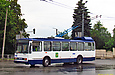 Skoda-14Tr18/6M #2403 5-го маршрута поворачивает с проспекта Гагарина на улицу Аэрофлотскую