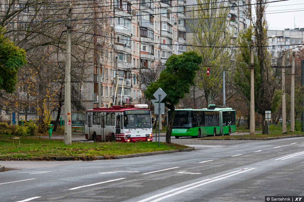 Škoda-14Tr08/6 #3107 34-го маршрута перед выездом с конечной "Улица Непокоренных"