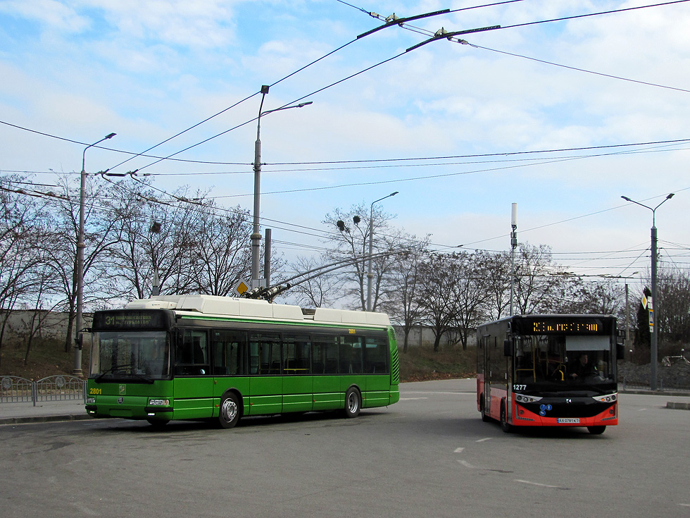 Škoda-24Tr #2801 31-го маршрута и Karsan Atak гос.# АХ0781КТ 206-го маршрута на конечной "Северная Салтовка"