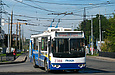ЗИУ-682Г-016-02 #2308 12-го маршрута поворачивает с улицы Деревянко на Белгородское шоссе