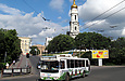ЗИУ-682Г-016-02 #2310 11-го маршрута поворачивает с Пролетарской площади на Купеческий мост