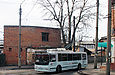 ЗИУ-682Г-016-02 #2320 3-го маршрута поворачивает из Лопатинского переулка в Соляниковский переулок