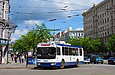 ЗИУ-682Г-016-02 #2325 11-го маршрута поворачивает с площади Конституции на Павловскую площадь
