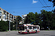 ЗИУ-682Г-016-02 #2330 19-го маршрута на улице Садовопарковой разворачивается на конечной станции "Парк "Зустріч"