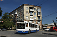 ЗИУ-682Г-016-02 #2335 11-го маршрута поворачивает с улицы Коцарской на улицу Малиновского
