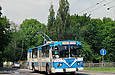 ЗИУ-682 #327 13-го маршрута на цлице Броненосца "Потемкин" перед перекрестком с Московским проспектом