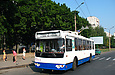 ЗИУ-682Г-016-02 #3303 2-го маршрута на проспекте Людвига Свободы перед отправлением от остановки "АТС-336"