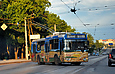 ЗИУ-682Г-016-02 #3308 13-го маршрута на Московском проспекте поворачивает на улицу  Броненосца "Потемкин"