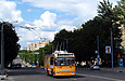 ЗИУ-682Г-016-02 #3318 2-го маршрута на проспекте Ленина возле станции метро "23 Августа"