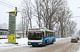 ЗИУ-682Г-016-02 #3327 46-го маршрута на улице Лосевской подъезжает к перекрестку с улицей Свистуна, следуя в депо