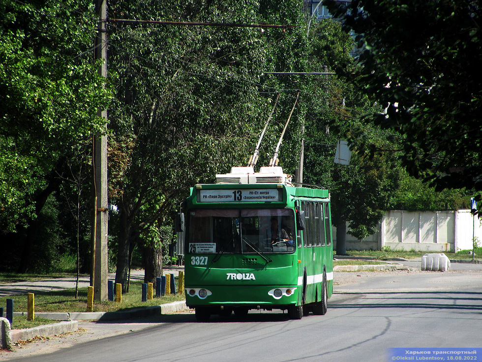 ЗИУ-682Г-016-02 #3327 25-го маршрута на улице Танкопия возле дома №37