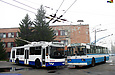 ЗИУ-682 #333 и ЗИУ-682Г-016-02 #3333 возле административного корпуса Троллейбусного депо №3