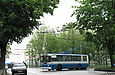 ЗИУ-682 #348 25-го маршрута выполняет разворот на конечной станции "Бульвар Богдана Хмельницкого"