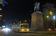 ЗИУ-682 #369 2-го маршрута на проспекте Ленина возле памятника «Основателям Харькова в честь 350-летия города»