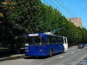ЗИУ-682 #855 5-го маршрута на улице Харьковских дивизий между Стадионным проездом и улицей Танкопия
