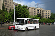 ХАЗ-3250.22 гос.# АХ2565ВК 285-го маршрута поворачивает с площади Свободы на проспект Ленина