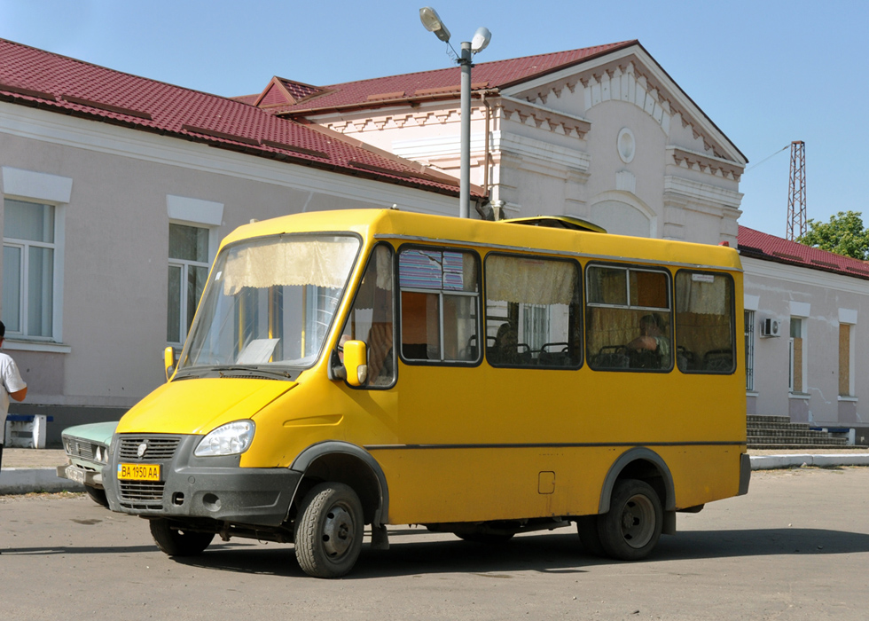 БАЗ-22154 держ.# ВА1950АА в Барвінковому біля залізничного вокзалу