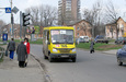 БАЗ-2215 гос.# АХ9721ВВ 76-го маршрута на улице Клочковской перед пересечением с улицей Ляли Убийвовк