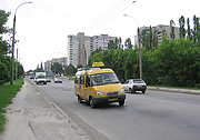 ГАЗ-322132-18 гос.# 022-34ХА 263-го маршрута на улице Деревянко
