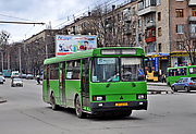 ЛАЗ-52528 гос.# 001-65XA 217-го маршрута на проспекте Ленина на перекрестке с улицей Культуры