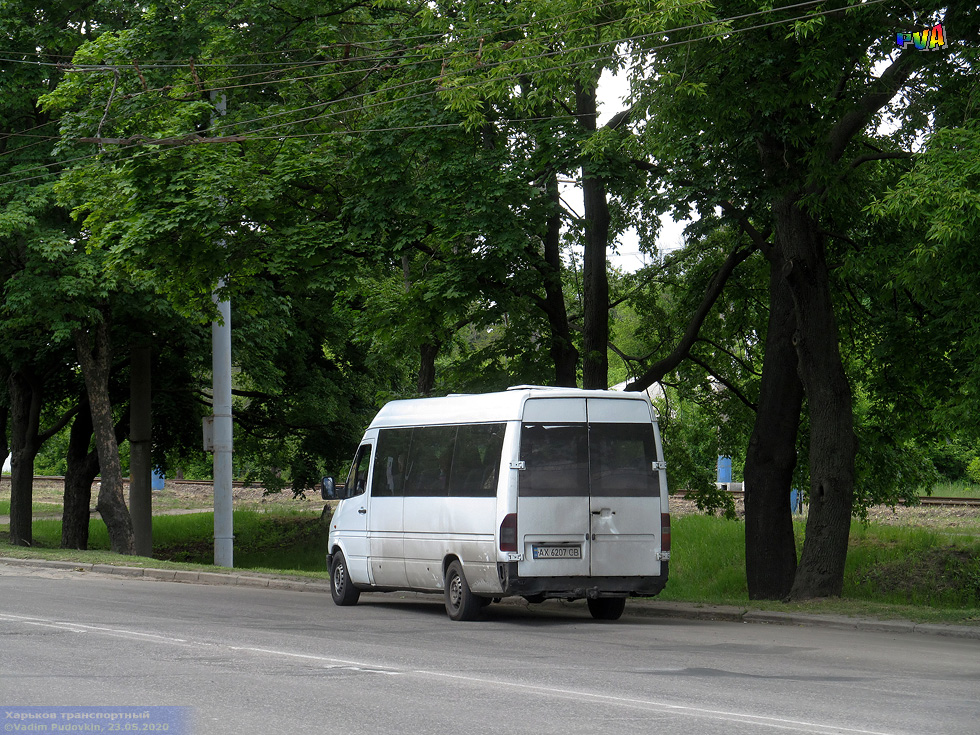 Mercedes-Benz Sprinter 312D гос.# АХ6207СВ 24-го маршрута на Московском проспекте в районе Индустриального проспекта