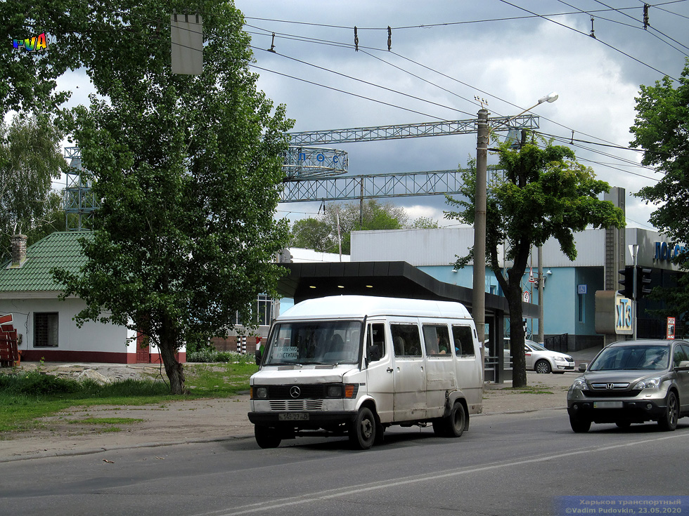 Mercedes-Benz 410D гос.# 145-27АВ 24-го маршрута на Московском проспекте возле проспекта Архитектора Алешина