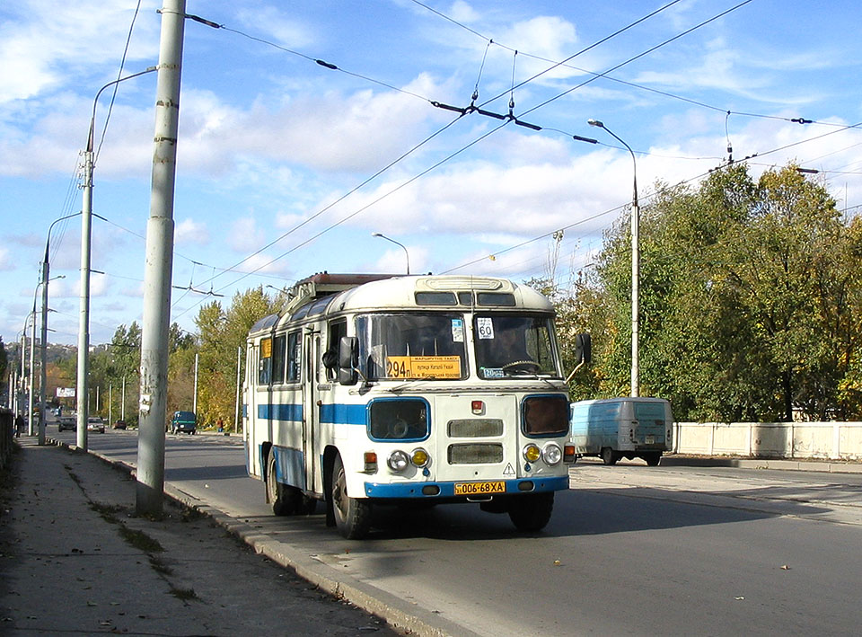 ПАЗ-672 гос.# 006-68ХА 294-го маршрута на Московском проспекте