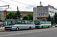 Setra S215UL гос.# AX0006AA и #AX0454AA 1187-го маршрута Харьков-Бабаи в зоне высадки пассажиров на улице Вернадского