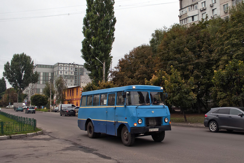 ТС-3965 гос.# 5958ХАУ на улице Харьковской в Чугуеве