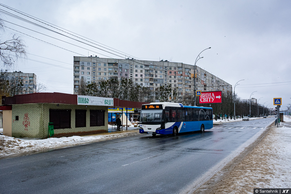 VDL Citea LLE-120 гос.# AI8427TB 221-го маршрута на проспекте Победы подъезжает к остановке "Школьная"