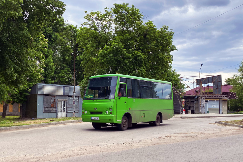 ЗАЗ-А07А-30 гос.# AX6813MX 22-го маршруту в Ізюмі на кінцевій зупинці "Міський ПК"