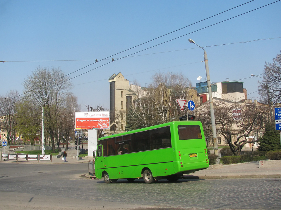 ЗАЗ-А07А гос.# AX0455AA 238-го маршрута на Соборном спуске возле пересечения с Клочковской улицей
