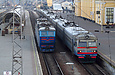 ЭР2-3045/3044 и ЧС7-128 на станции Харьков-Пассажирский