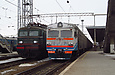 ЭР2Р-7071 и ВЛ11.8-727 на станции Харьков-Пассажирский