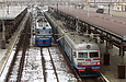 ЭР2-340 и ЭР2Т-7119 нв станции Харьков-Пассажирский