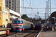 ЭР2-582 и ЧС7-300 на станции Харьков-Пассажирский