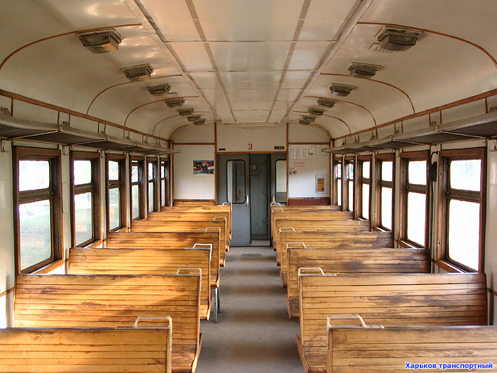 Пассажирский салон вагона ЭР2-40603